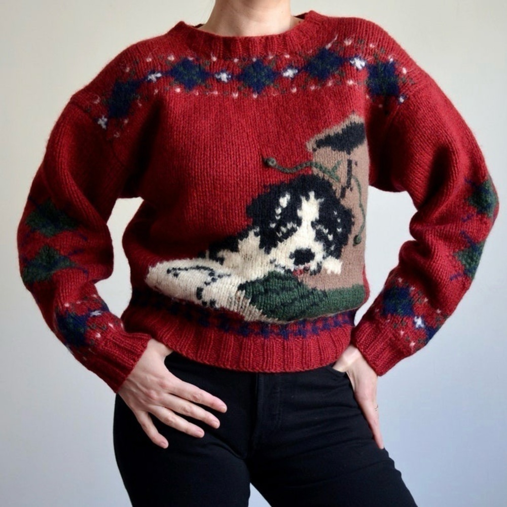 The Woolrich Women’s Springer Spaniel Puppy With Boot 100% Wool Vintage Sweater